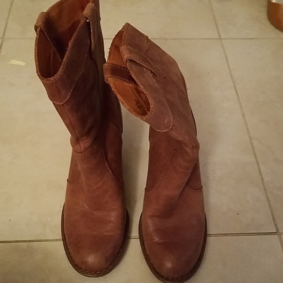 Born Shoes - Born boots